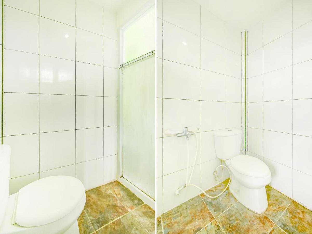 Oyo Life 3103 Opo Homestay & Kost มะลัง ภายนอก รูปภาพ